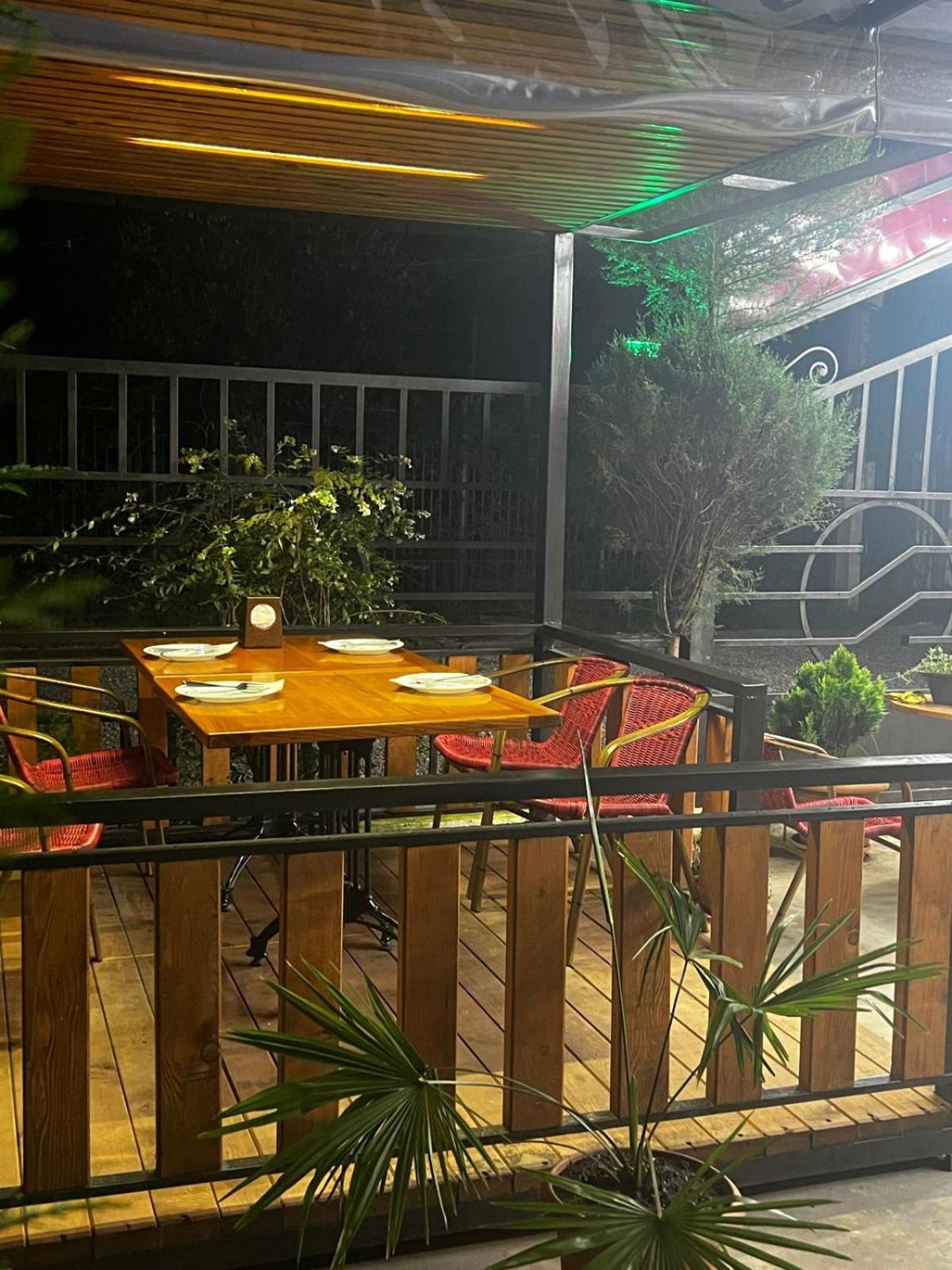 Golden Fleece Hotel Ureki Eksteriør bilde