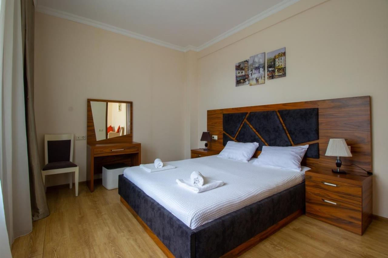 Golden Fleece Hotel Ureki Eksteriør bilde